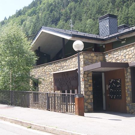 Apartaments Els Esquiadors Llorts Luaran gambar