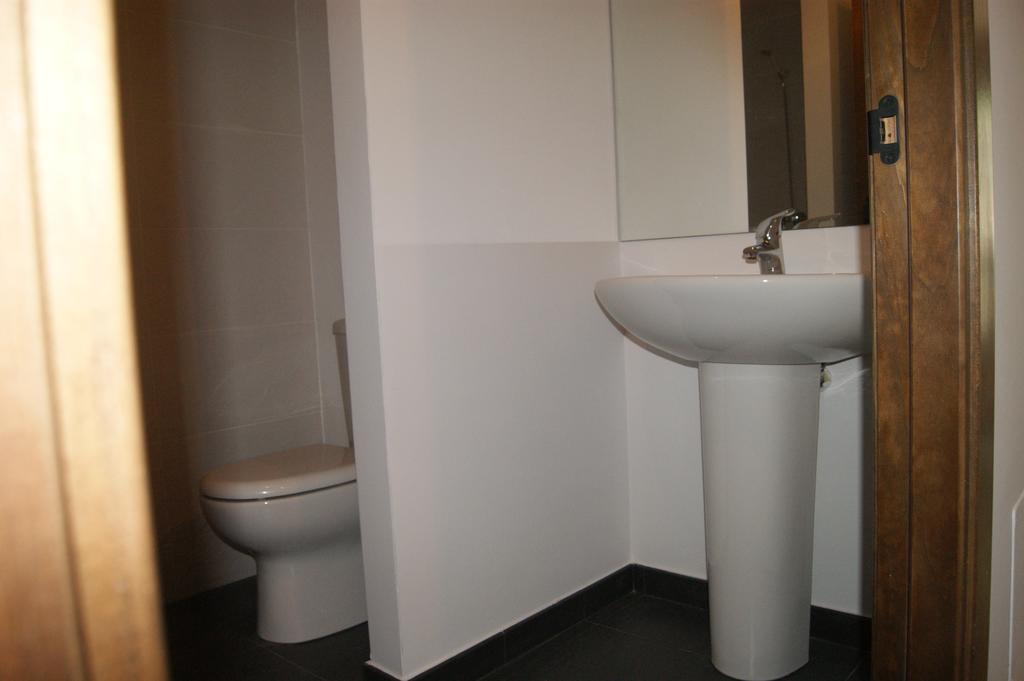 Apartaments Els Esquiadors Llorts Luaran gambar
