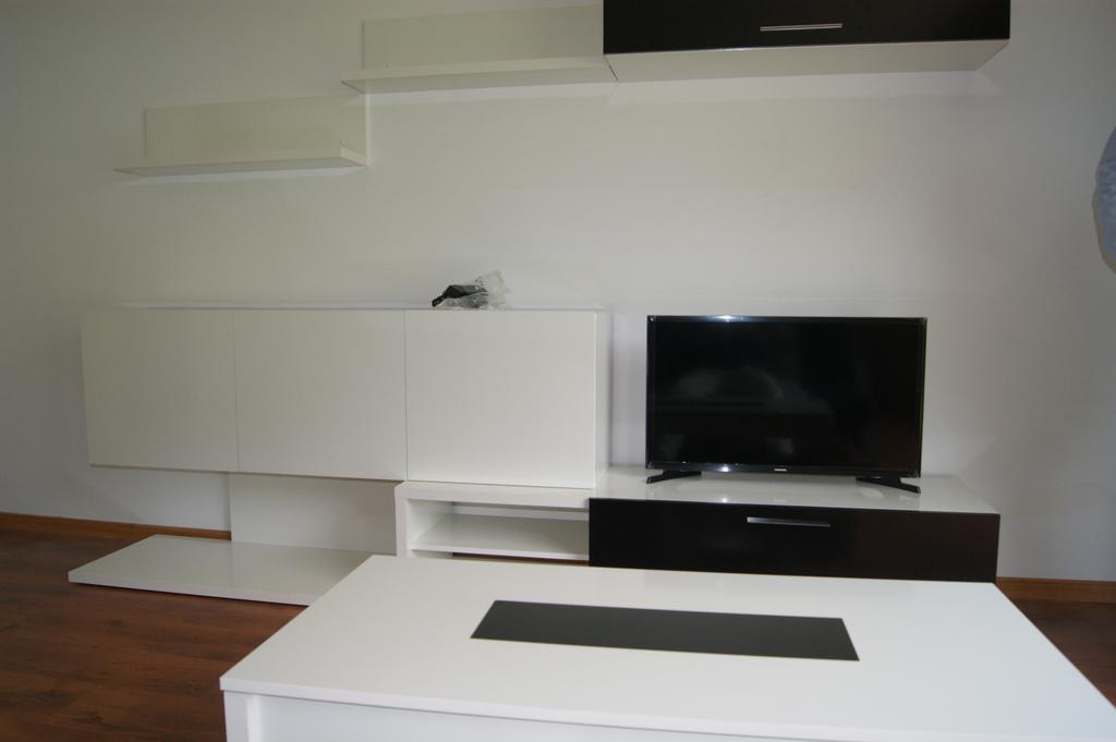 Apartaments Els Esquiadors Llorts Luaran gambar